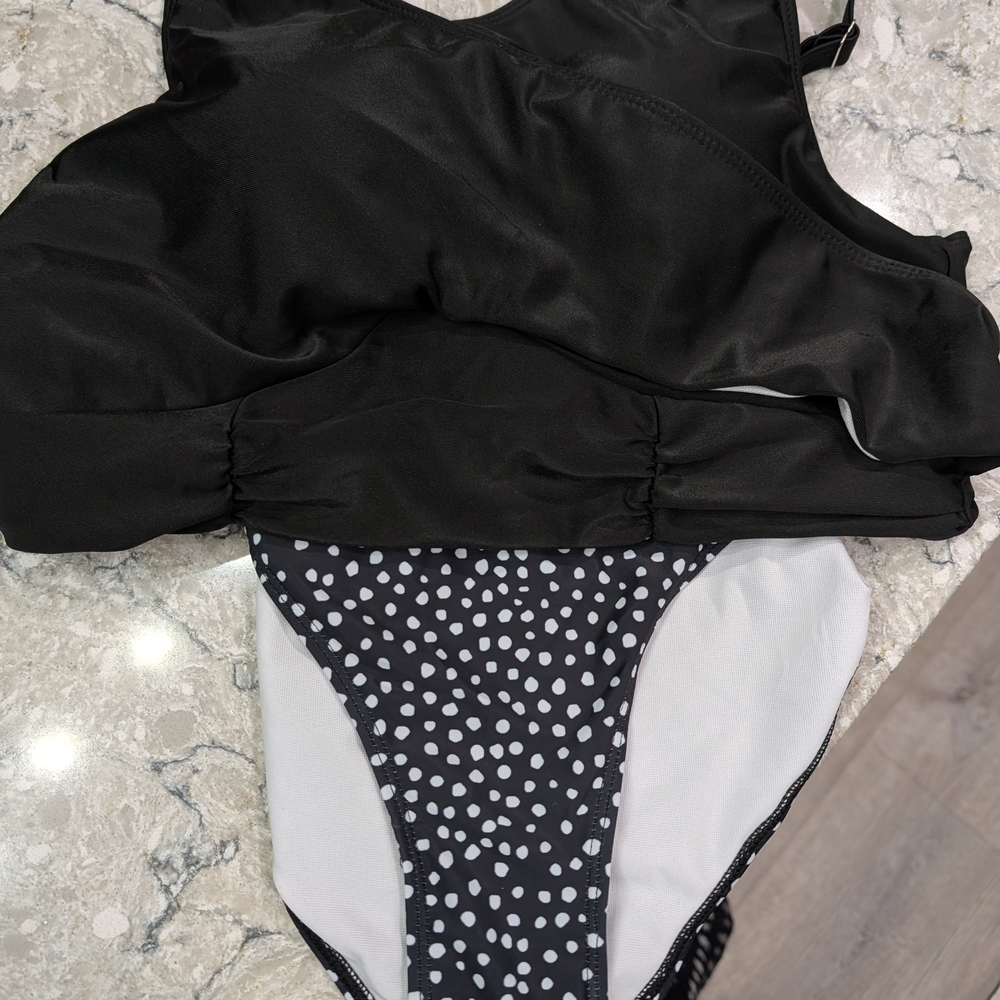 SHEIN Black Tank Bikini Top with Black & White Polka Dot Bottom